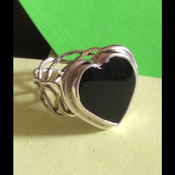 Azura Pacific Jewelry - Angelica Onyx Sterling Silver 925 Heart Ring 6.5